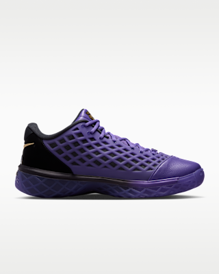 Kobe III Low Protro Men's Basketball Shoes. Nike.com